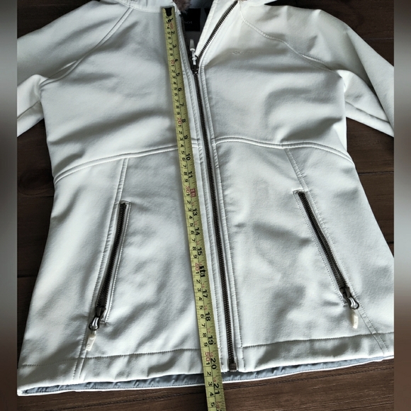 Marmot Jacket - Faux Fur Lined Hood - XS - Picture 6 of 9